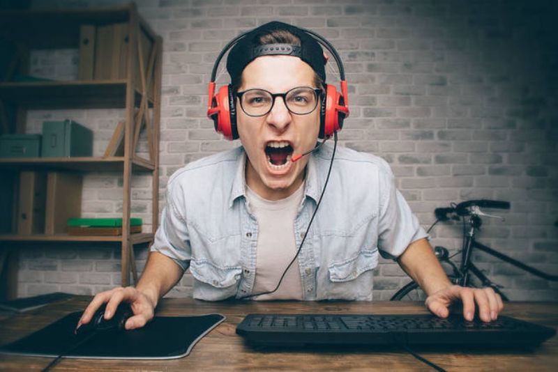 Tips Menghindari Toxic di Komunitas Game Online Favorit